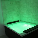 Alborelli 度假居 *